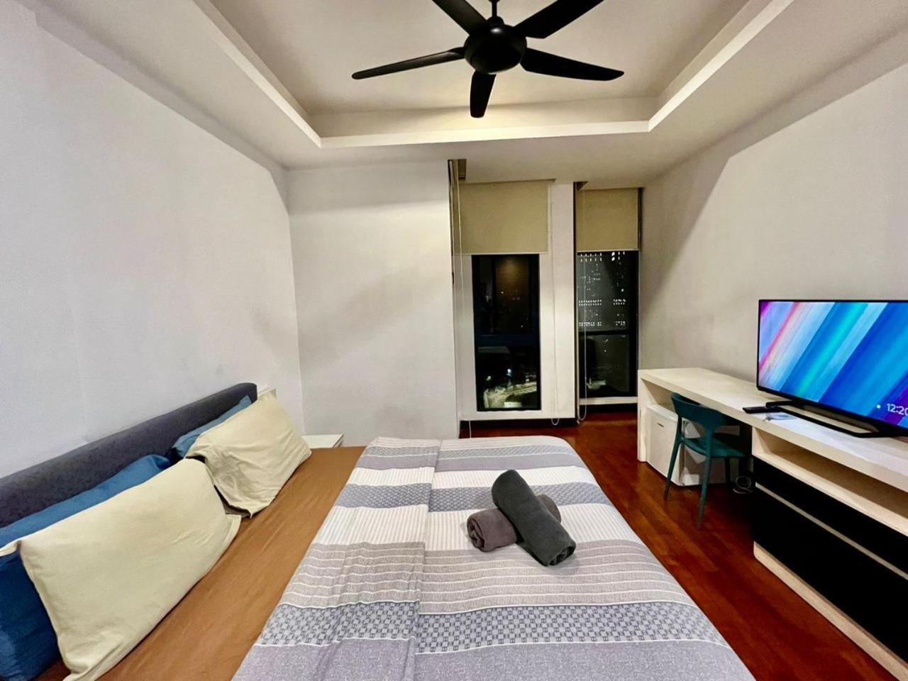 Couple Suite At Casa Residency 5 Mins Walk To Lrt, Jalan Alor & Bukit Bintang Kuala Lumpur Esterno foto