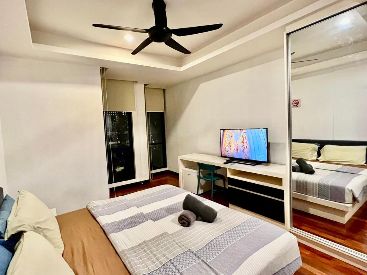 Couple Suite At Casa Residency 5 Mins Walk To Lrt, Jalan Alor & Bukit Bintang Kuala Lumpur Esterno foto